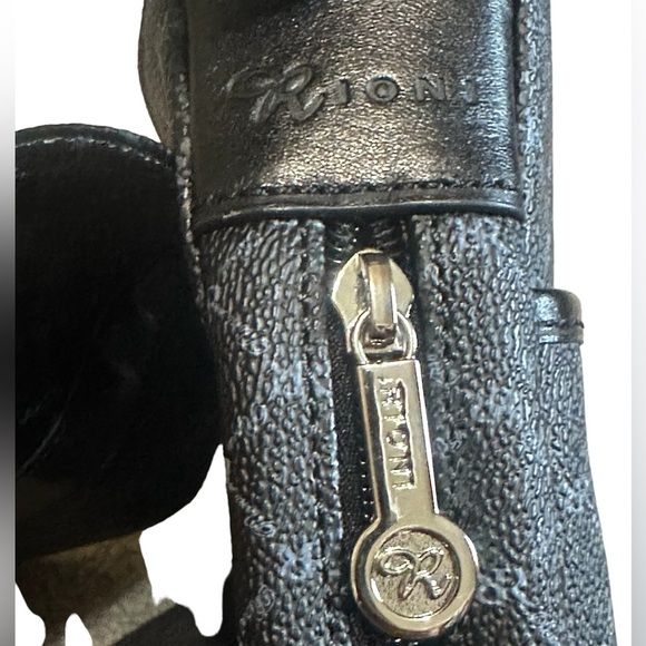 RIONI NWOT Unisex Top Buckle messenger bag - Picture 5 of 9